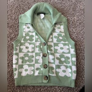 Source Unknown Green and White Floral Vest
